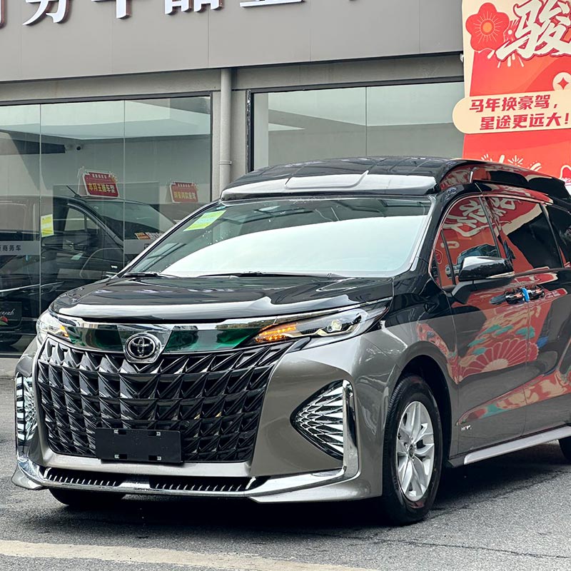 丰田格瑞维亚高顶商务车 新款卡德加外观设计