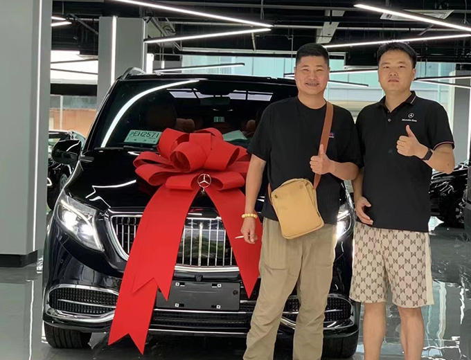 合肥葛总喜提奔驰威霆七座商务车