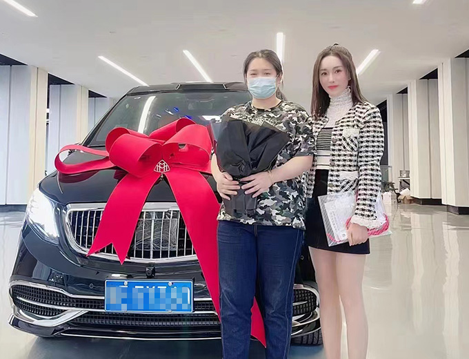 广州林总展厅提车奔驰V260L改
